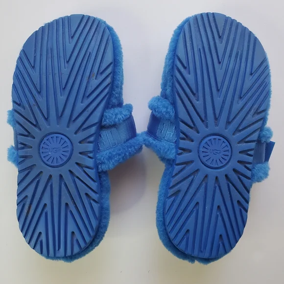 UGG - Picture 9 of 16